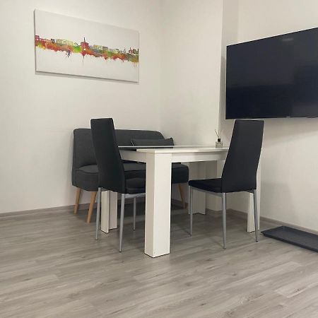 Urbanes, Modernes Apartment Mit Parkplatz Kassel Exterior photo